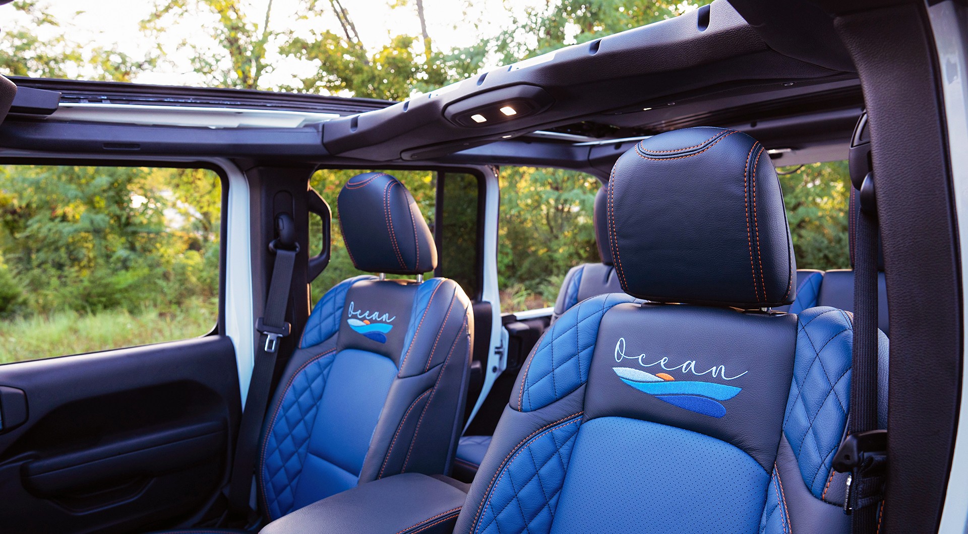 Alpine Restyle Jeeps Alpine Rebel Off Road Edition Jeep - Ocean